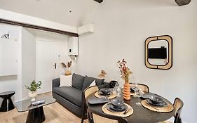 Apartment Le Marais By Studio Prestige